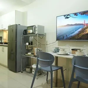 Apartment Mint Homes In Jazz Residences Tower B, Manila