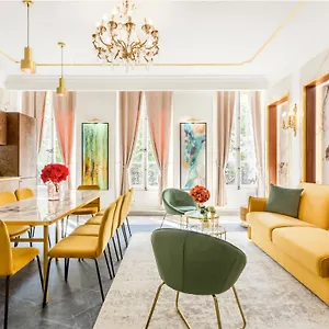 https://luxury-4-bedrooms-4-bathrooms-apartment-in-le-marais.fr-paris.fr